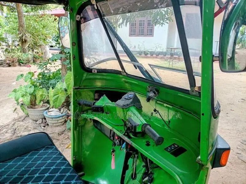 Bajaj RE 4 Stroke 2009