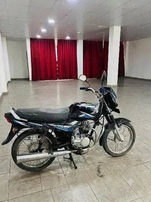 Bajaj CT100 2012