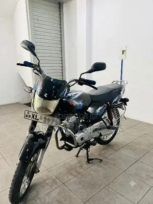 Bajaj CT100 2012