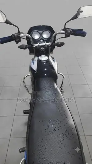 Bajaj CT100 2012