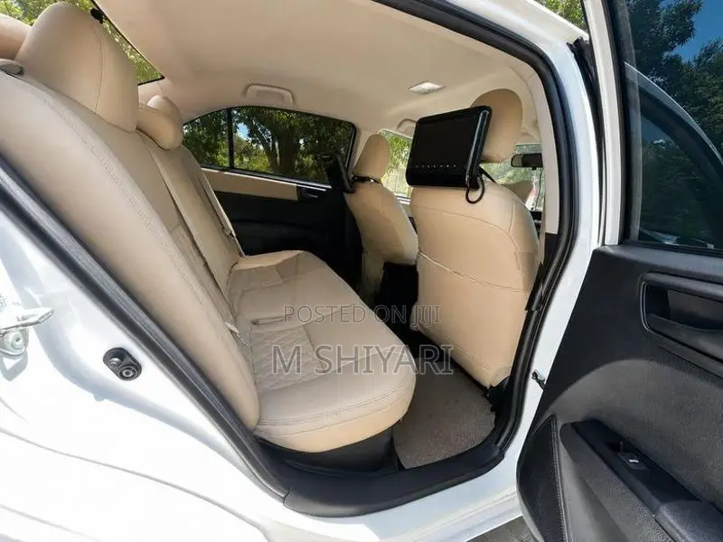 Toyota Axio 2015