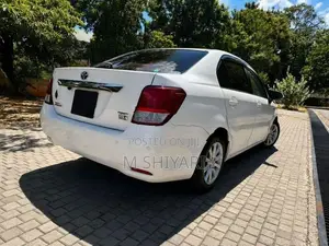 Toyota Axio 2015