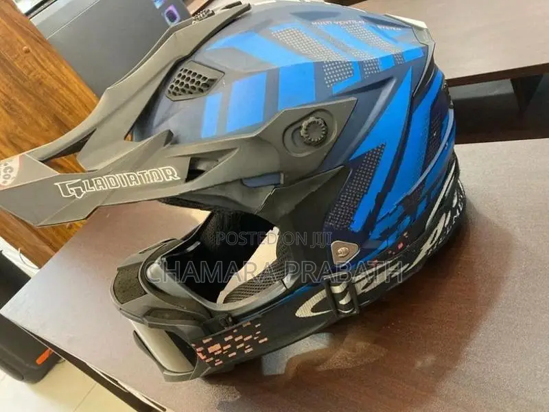 Full Pace Helmet