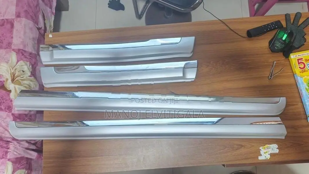 Prado 150 Chrome Door Moulding Set Used