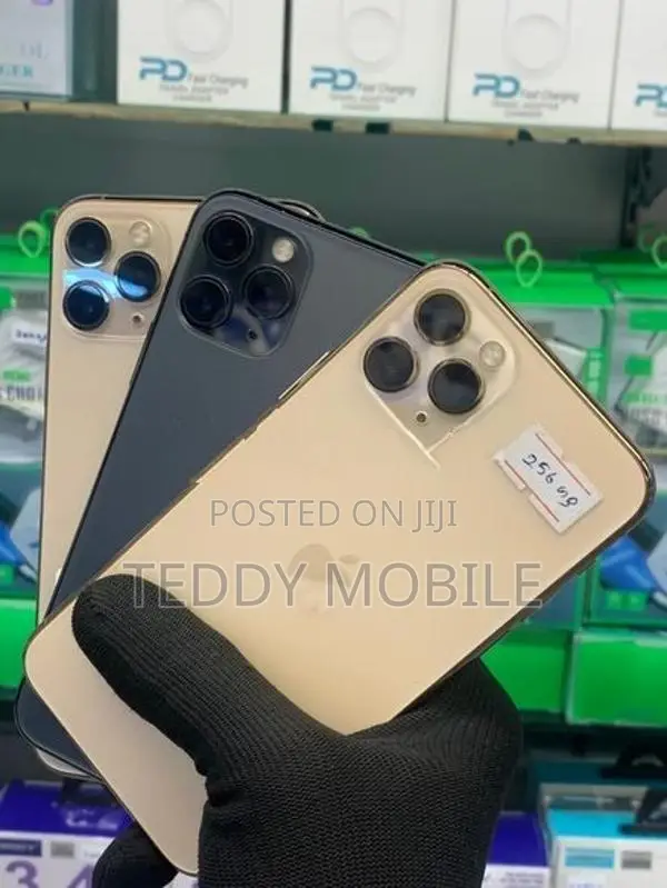 Apple iPhone 11 Pro 256GB (Used)