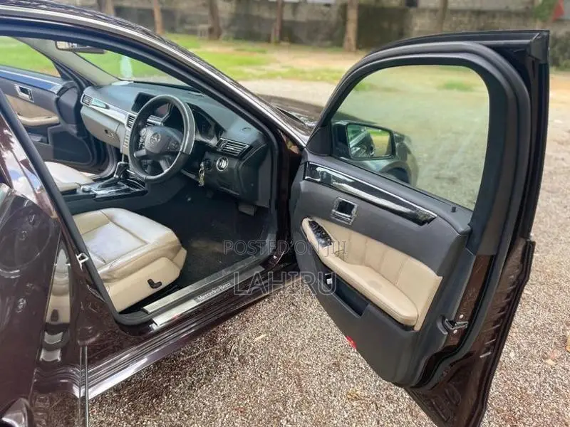 Mercedes Benz E200 2010