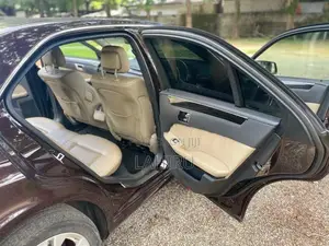 Mercedes Benz E200 2010