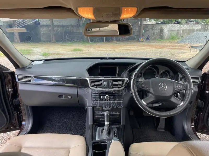 Mercedes Benz E200 2010