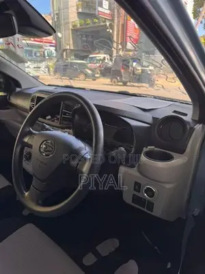 Daihatsu Mira G grade 2025