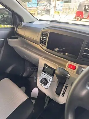 Daihatsu Mira G grade 2025