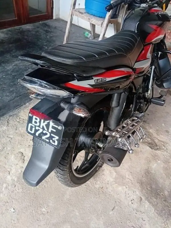 Bajaj Discover 125 2025