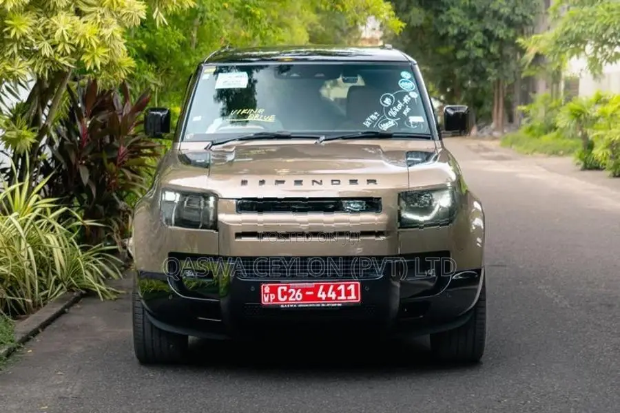 Land Rover Defender X-Dynamic 1of 1 Spec 2026