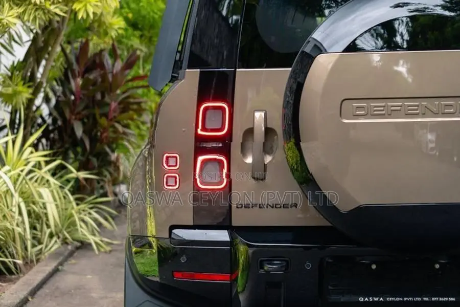 Land Rover Defender X-Dynamic 1of 1 Spec 2026