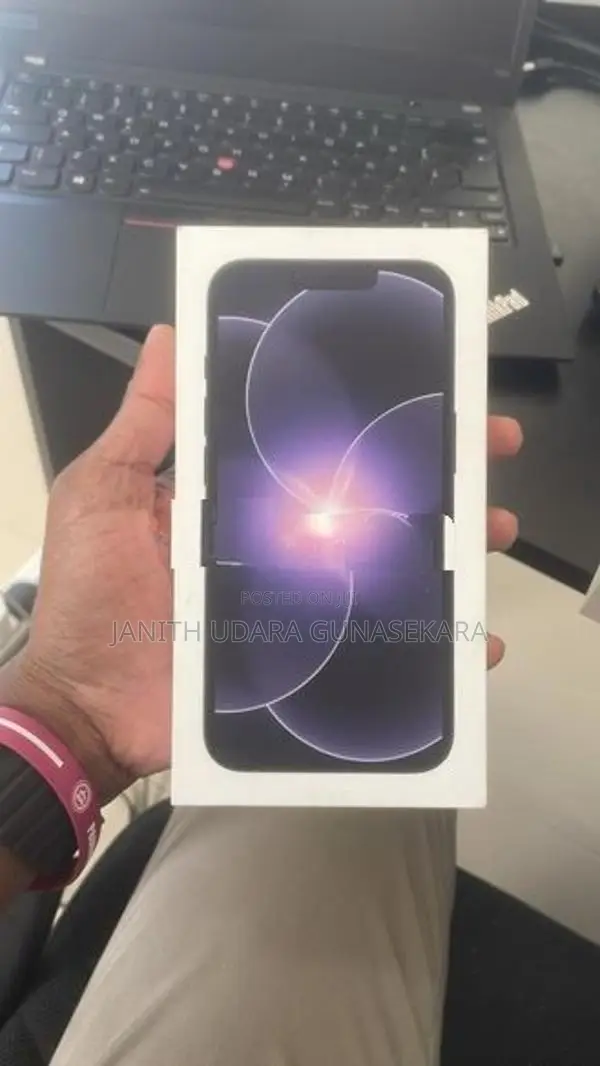 Apple iPhone 17 17e (Brand New)