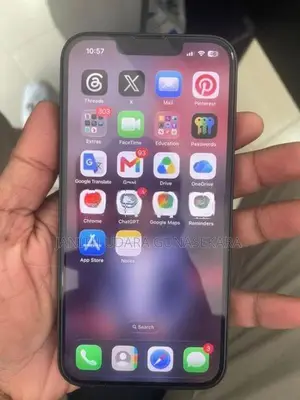 Apple iPhone 17 17e (Brand New)