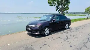 Toyota Axio X Grade 2014