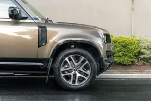 Land Rover Defender P300-X Dynamic 2023