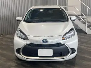 Toyota Aqua G Grade 2025