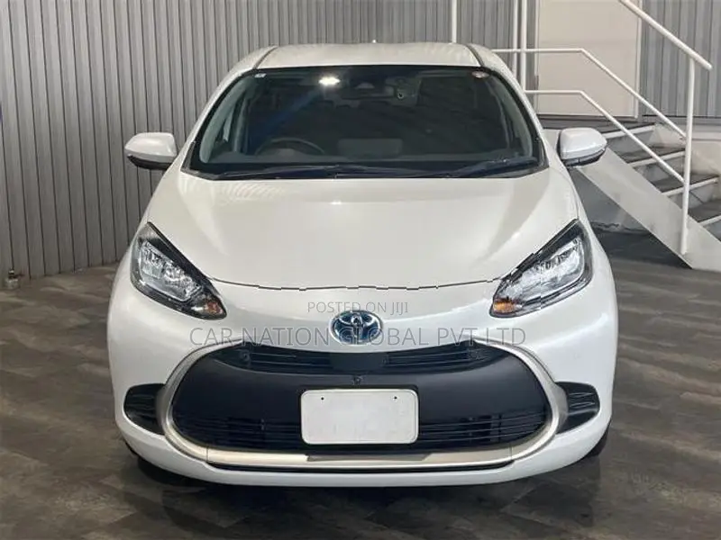 Toyota Aqua G Grade 2025