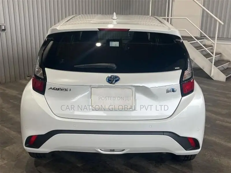 Toyota Aqua G Grade 2025