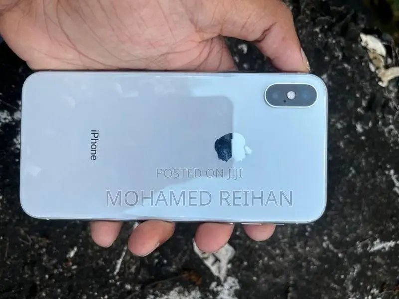 Apple iPhone X (Used)