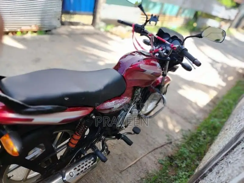 Bajaj Discover 125 2006