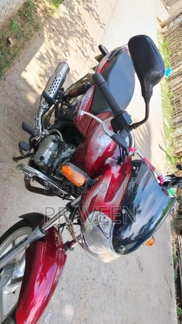Bajaj Discover 125 2006