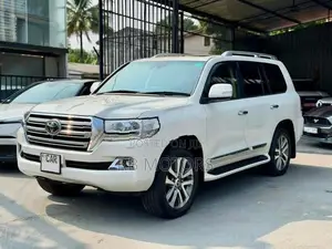Toyota Land Cruiser Sahara ZX Bruno Cross 2015