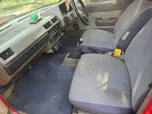Nissan Sunny HB11 1986