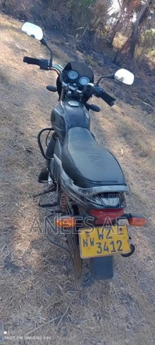 Bajaj Platina 100 2012