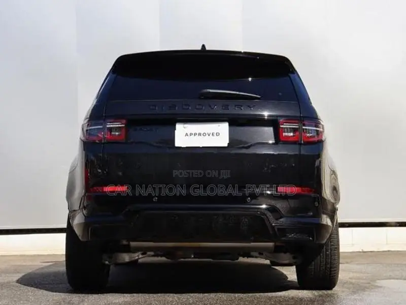 Land Rover Discovery Sport Dynamic HSE P300e 2025