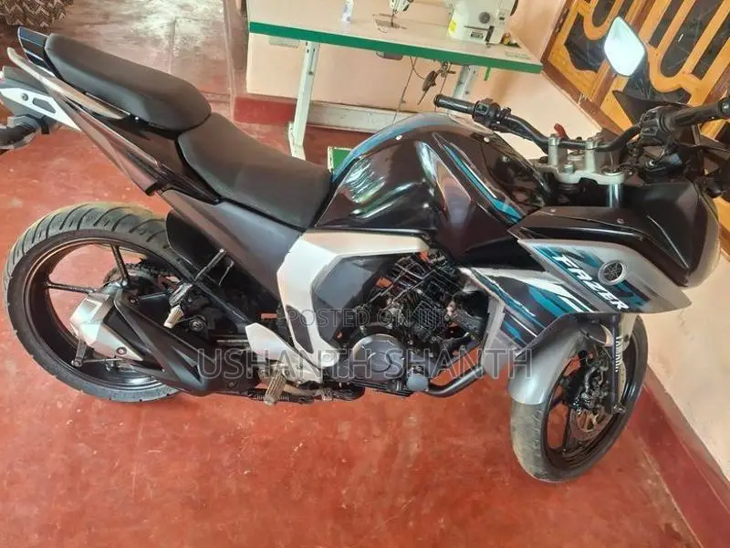 Yamaha Fazer v2 2017