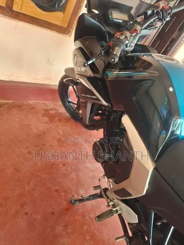 Yamaha Fazer v2 2017