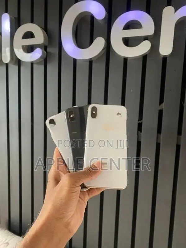 Apple iPhone X (Used)