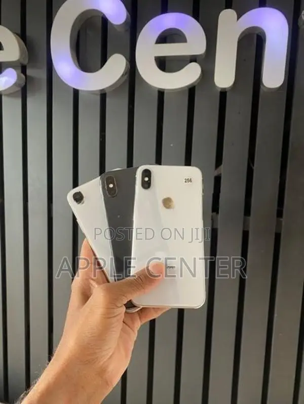 Apple iPhone X (Used)