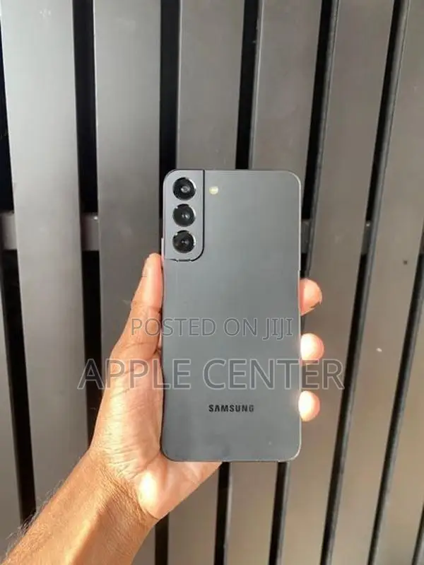 Samsung Galaxy S22+ (Used)