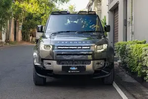 Land Rover Defender P300-Straight Petrol 2025