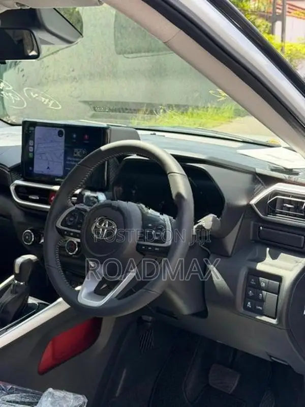 Toyota Raize Z Hybrid 2025