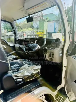 Mitsubishi Fuso Freezer Truck 14.5 2018