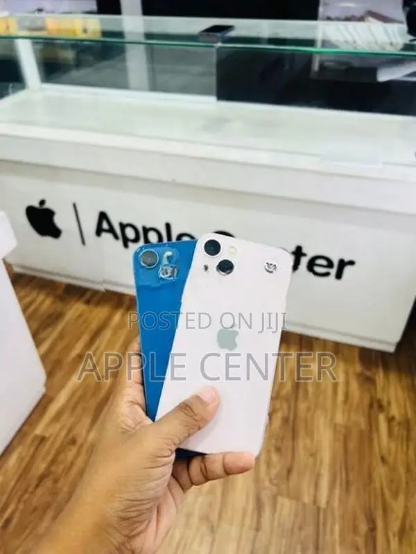 Apple iPhone 13 (Used)