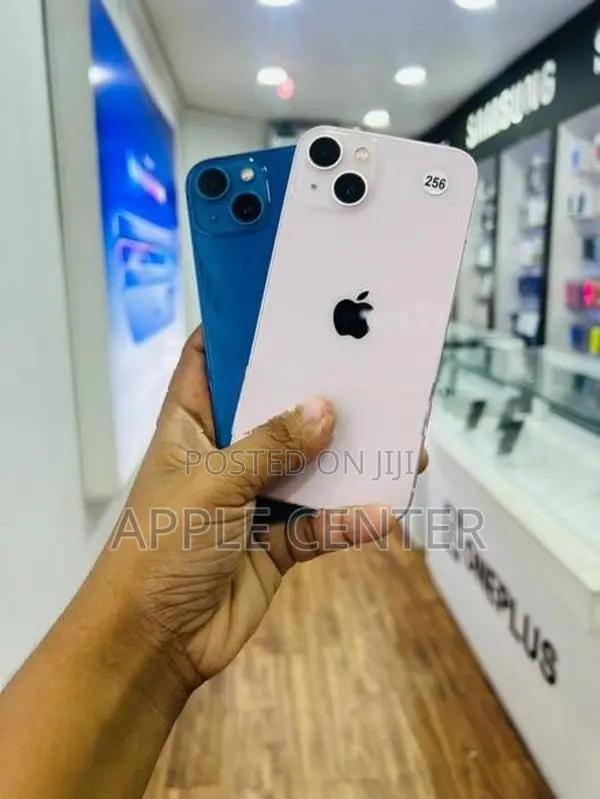 Apple iPhone 13 (Used)