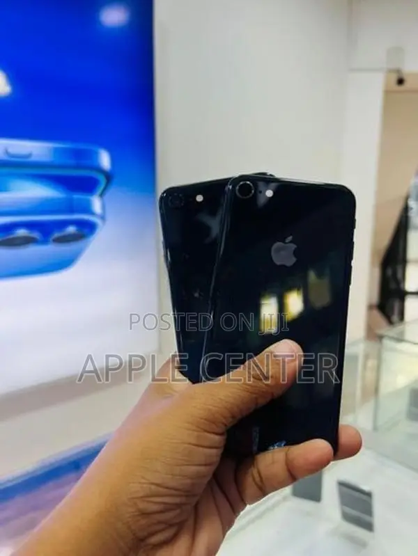Apple iPhone 8 (Used)