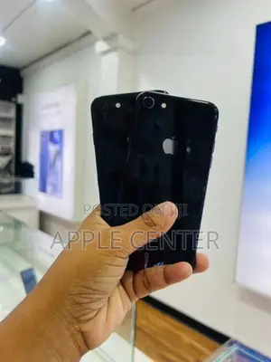 Apple iPhone 8 (Used)