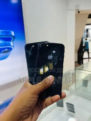 Apple iPhone 8 (Used)