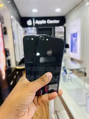Apple iPhone 8 (Used)