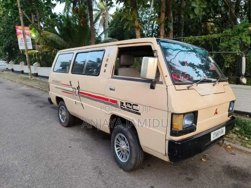 Mitsubishi Delica 1980
