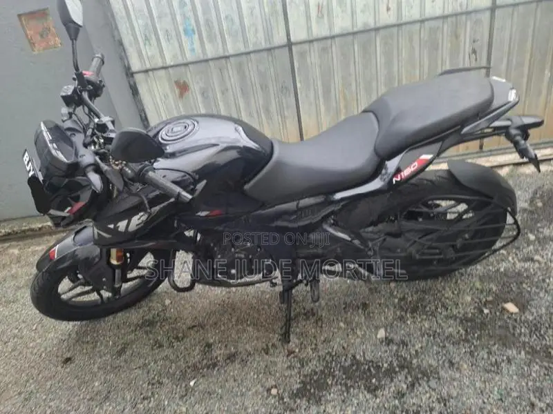 Bajaj Pulsar N160 2025