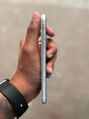Apple iPhone 11 (Used)