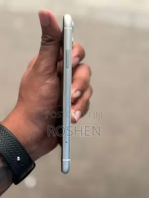 Apple iPhone 11 (Used)