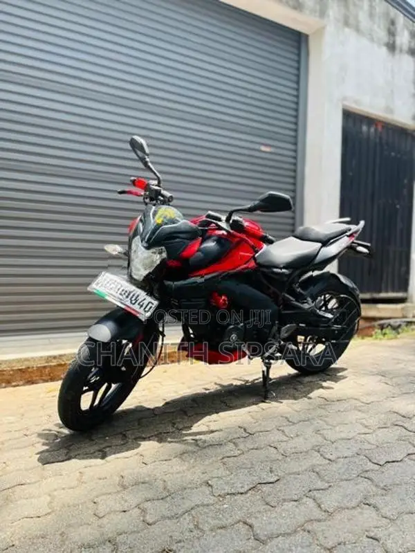 Bajaj Pulsar NS160 2018